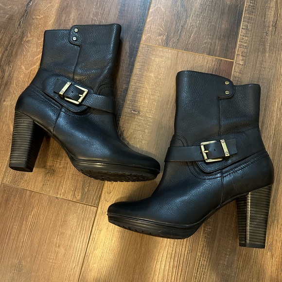 Clarks Lida Sayer Size 10 Black Genuine, Pebble Leather Ankle Boot, Barely Used - Picture 5 of 16